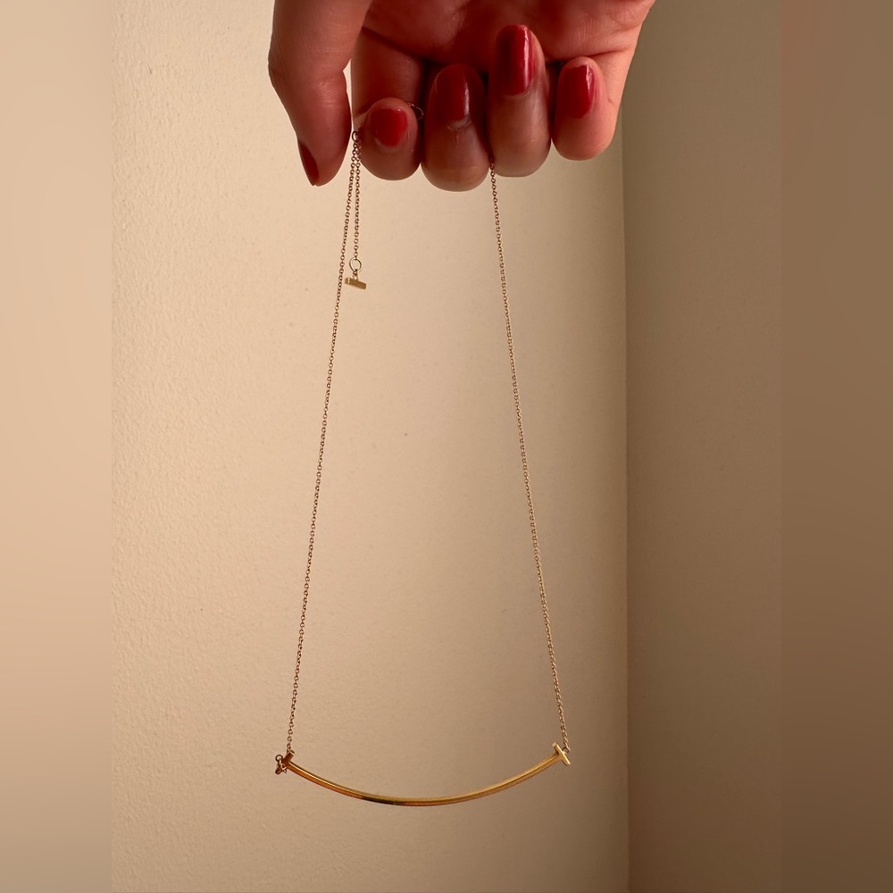 Tiffany Large 18K Gold Smile Necklace